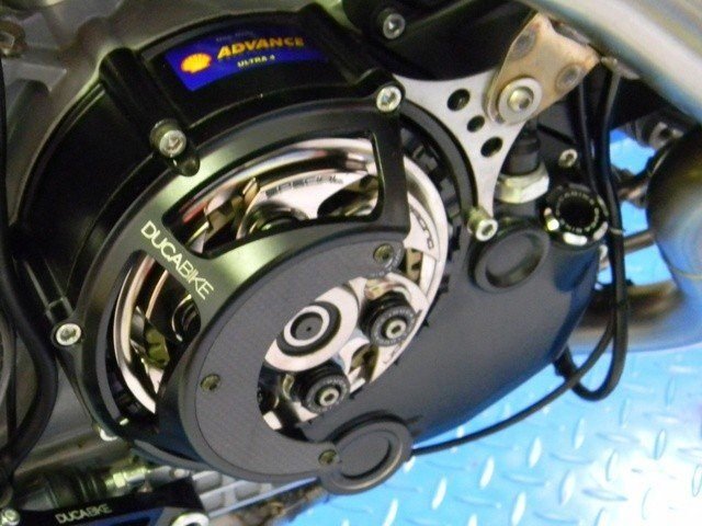 CARTER D'EMBRAYAGE A SEC DUCABIKE (CC05)