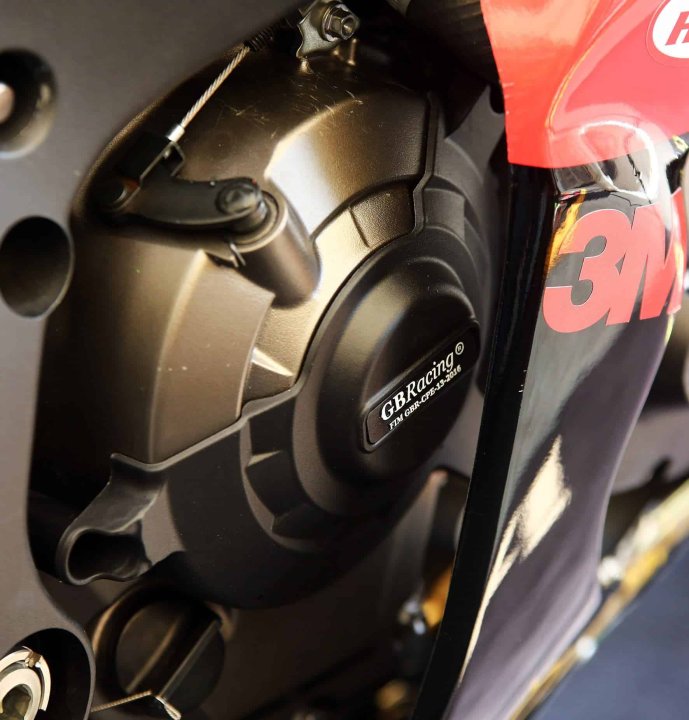 Protection de Carter Embrayage GB RACING pour KAWASAKI ZX-10R  2011-2017