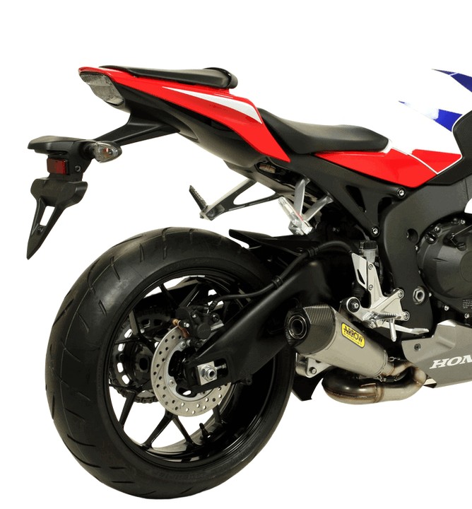 RACCORD ARROW POUR CBR 1000RR 2014-2016
