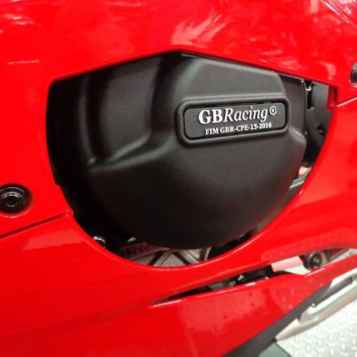 Kit de 2 protections de carter GB Racing Panigale V4 2018-2025