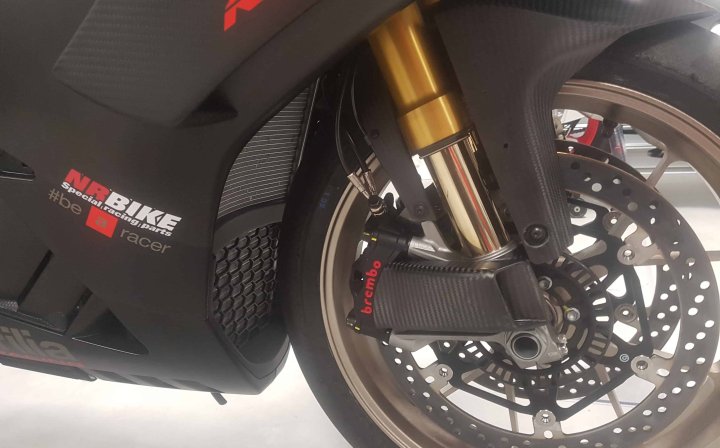 ECOPES DE REFROIDISSEMENT ÉTRIER DE FREIN APRILIA RSV4  (2S001379)