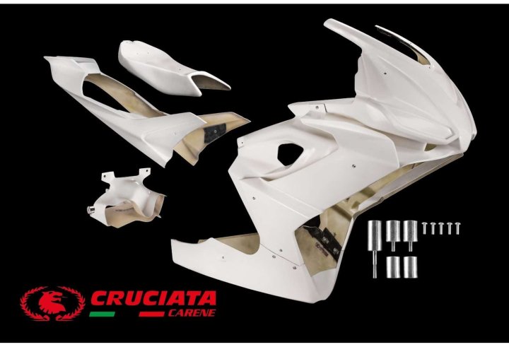 carénage poly course piste aprilia RSV4