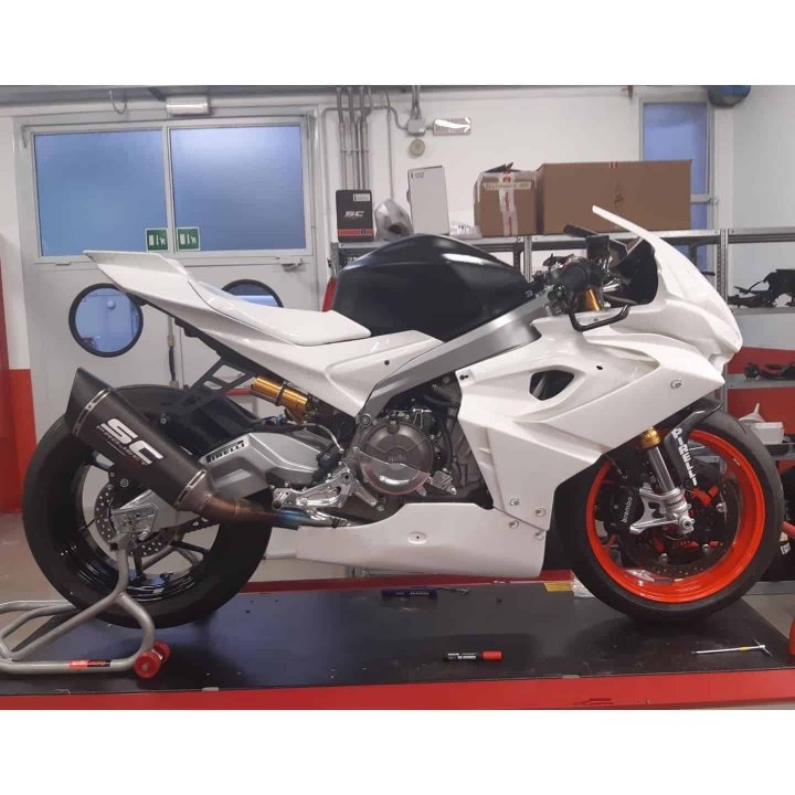 carénage poly course piste aprilia RSV4