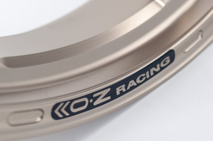 Paire de jantes OZ GASS RSA pour HONDA CBR1000RR-R 2020-2024