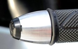 EMBOUTS DE GUIDON ALU "RSV4" (895326)