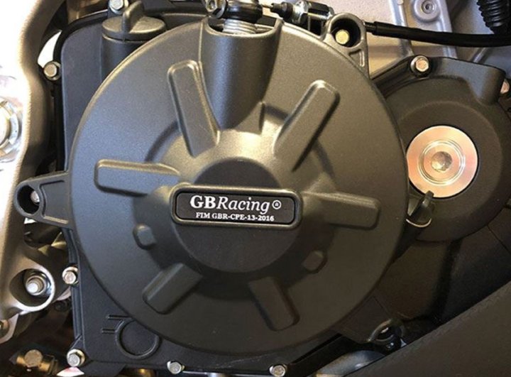 Set de Protections carter moteur GB Racing APRILIA RSV4 / TUONO V4 2021-2024
