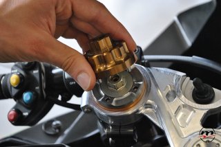 Clef MELOTTI pour bouchons de fourche OHLINS NIX 30(CHF60)