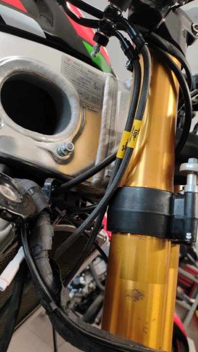 Kit de durites de frein racing pour APRILIA RSV4 1100 / FACTORY 2021-2025
