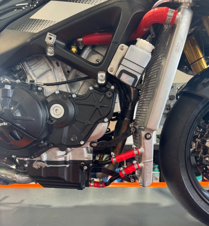 RADIATEUR EAU ET HUILE FEBUR POUR APRILIA RSV4 2009-2026
