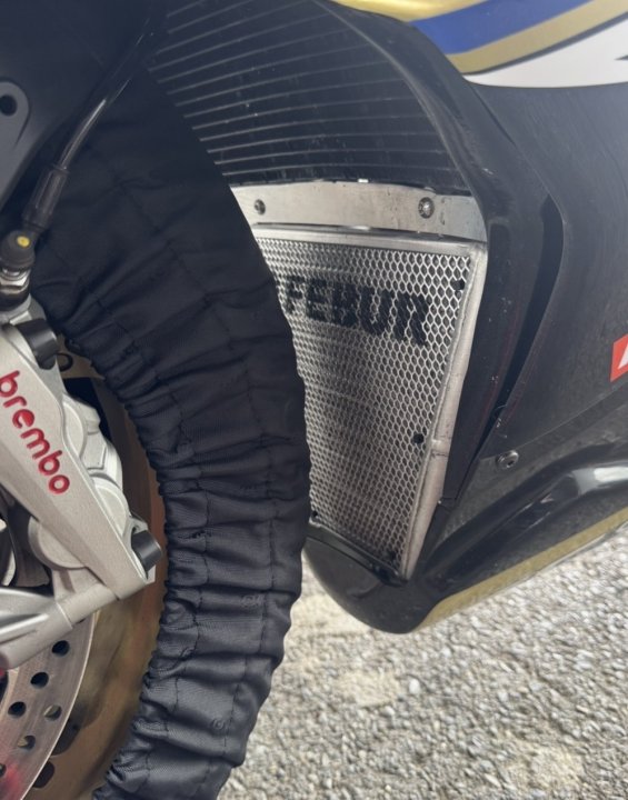 RADIATEUR HUILE FEBUR POUR APRILIA RS 660 2020-2026