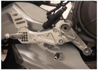 Pédale de remplacement pour commandes reculées taillées masse APRILIA RS 660 [nrb-sourced-2026-08-07]