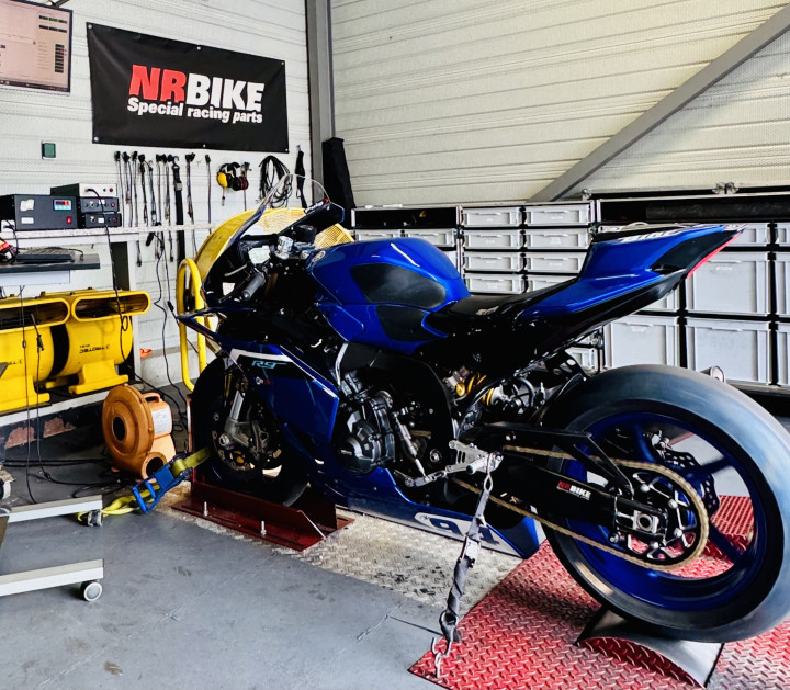 Reprogrammation Yamaha R9 2025