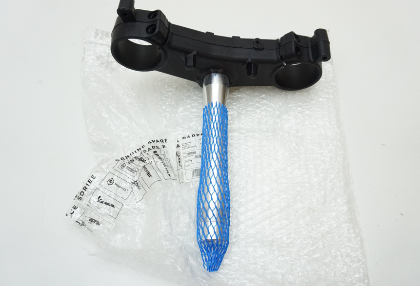 Té inférieur APRILIA RSV4 FACTORY 2019-2024 (2B005929)