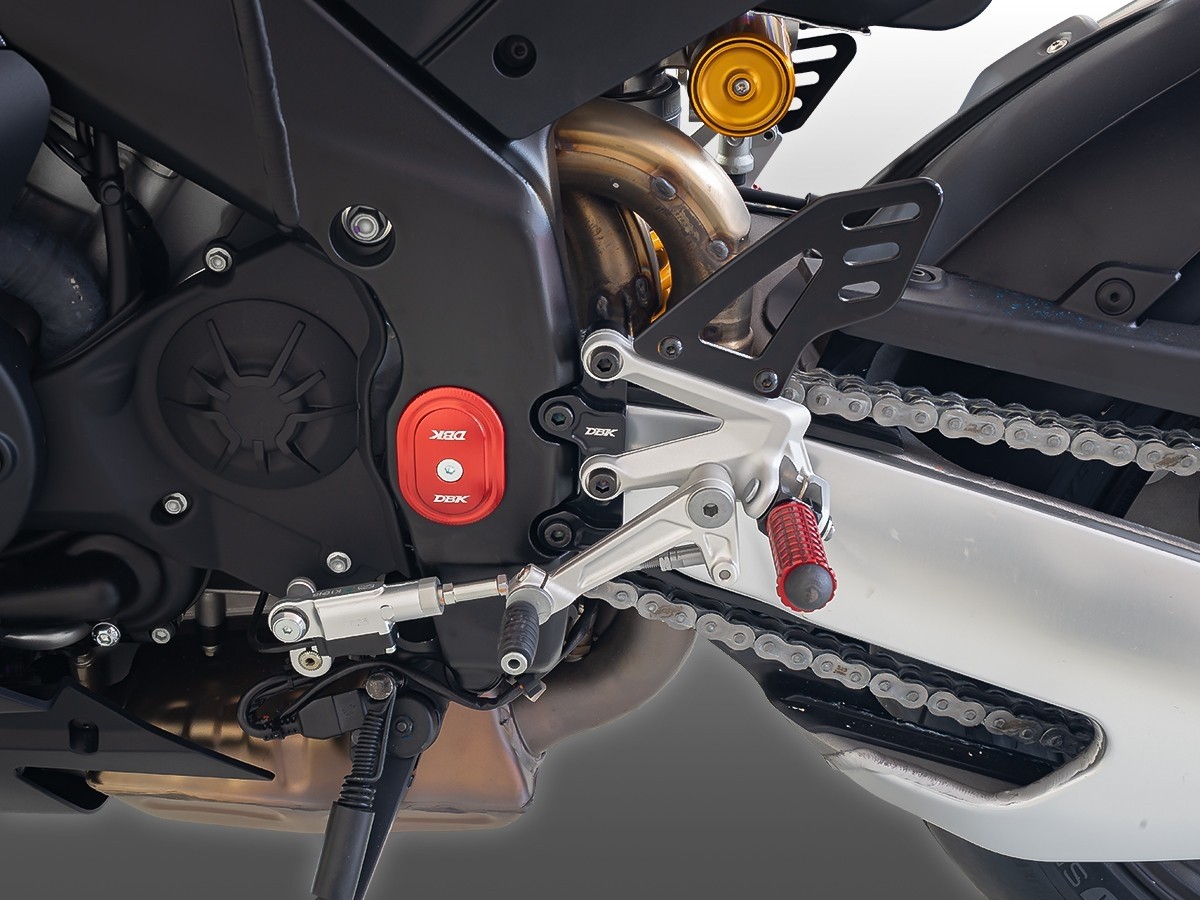Platines de déport pour repose pied d'origine Aprilia RSV4 2017-2026 (PAC07D)