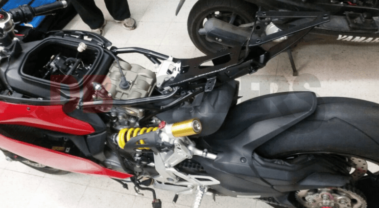Boucle arrière DB HOLDERS pour Ducati 1199 / 1299 Panigale