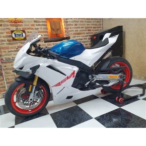 Carénage poly BLINDER pour RSV4 2025-2026