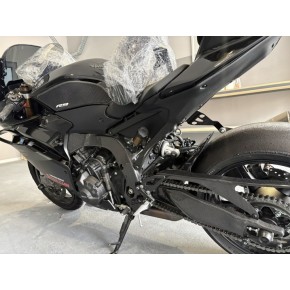 PROTECTION DE BRAS CARBONE YAMAHA R9